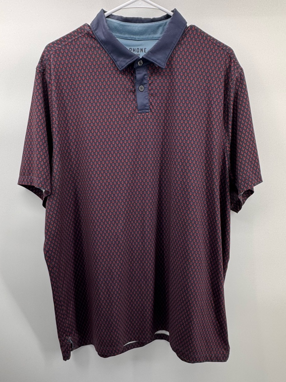 RHONE Golf Sport Polo “Red/Blue Arrow” Pattern Size XL